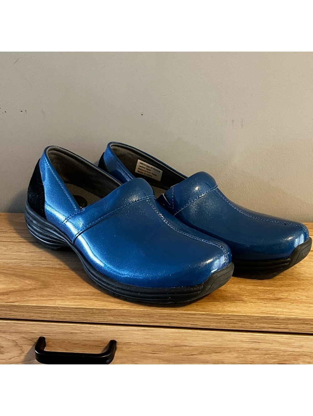 Sanita Original Shiny Blue Women’s Professional Clogs EU 40 US 9 EUC - Picture 2 of 12